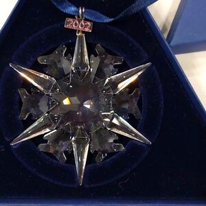 Swarovski Crystal Limited Annual Edition 2002 Snowflake Ornament